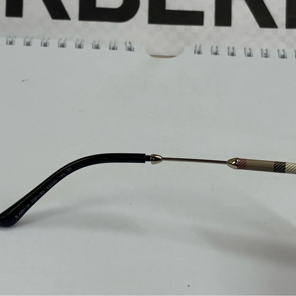 New Burberry BE4251-Q 3001-8G Black/Gold Sunglasses - Picture 9 of 15